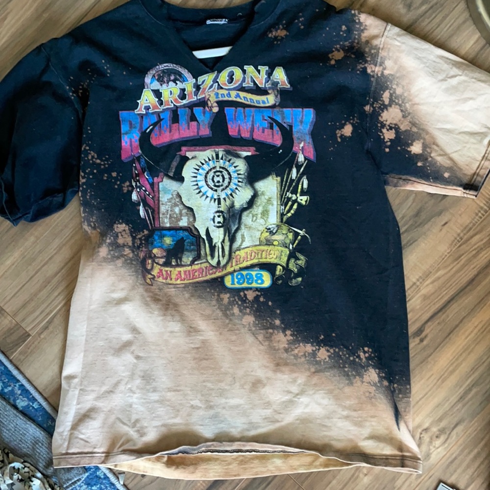 Graphic Tee Acid Wash